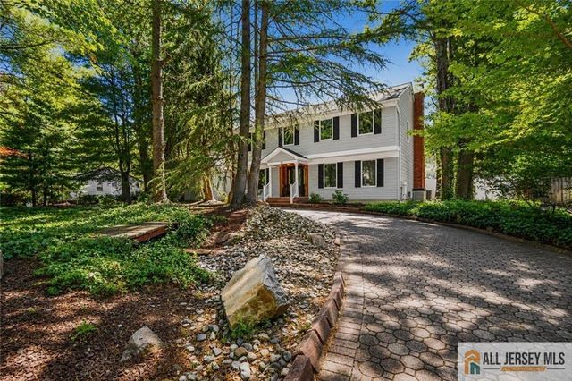 16 Phyllis Place, Milltown, NJ 08850