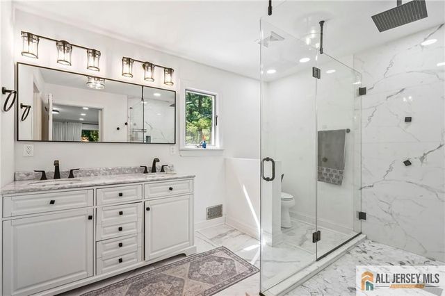 16 Phyllis Place, Milltown, NJ 08850