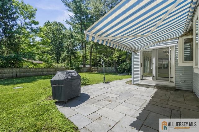 16 Phyllis Place, Milltown, NJ 08850