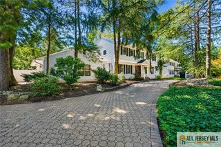 16 Phyllis Place, Milltown, NJ 08850