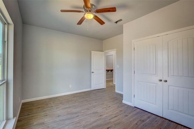 4340 Fm 1563, Wolfe City, TX 75496