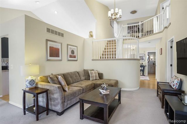 21700 River Ridge Trail Unit 177, Farmington Hills, MI 48335