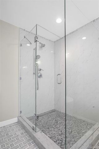 21700 River Ridge Trail Unit 177, Farmington Hills, MI 48335