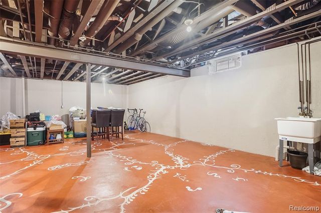 21700 River Ridge Trail Unit 177, Farmington Hills, MI 48335