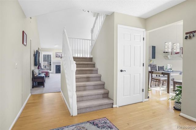 21700 River Ridge Trail Unit 177, Farmington Hills, MI 48335