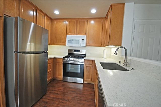 25745 Perlman Place A, Stevenson Ranch, CA 91381