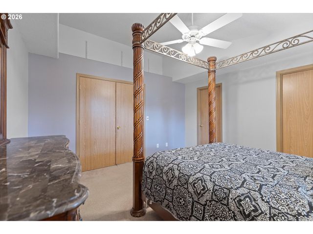 709 TOLIVER Dr, Molalla, OR 97038