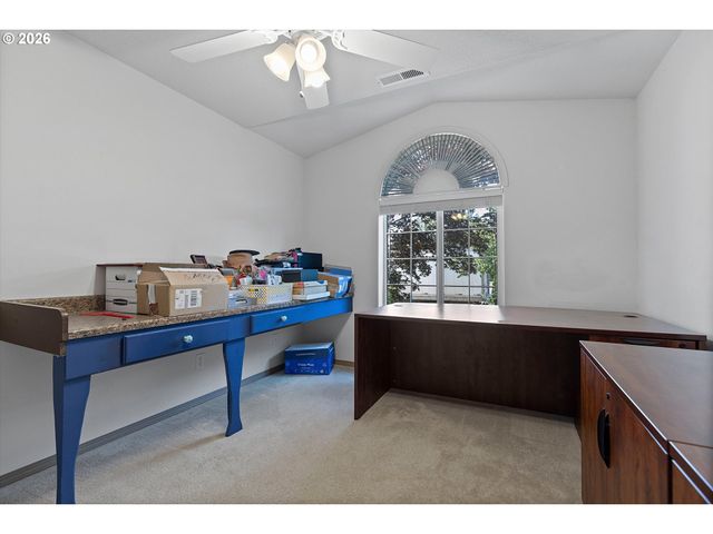 709 TOLIVER Dr, Molalla, OR 97038