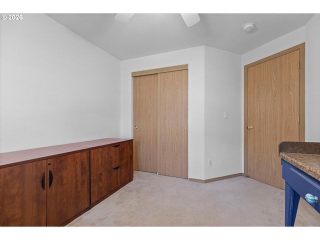 709 TOLIVER Dr, Molalla, OR 97038