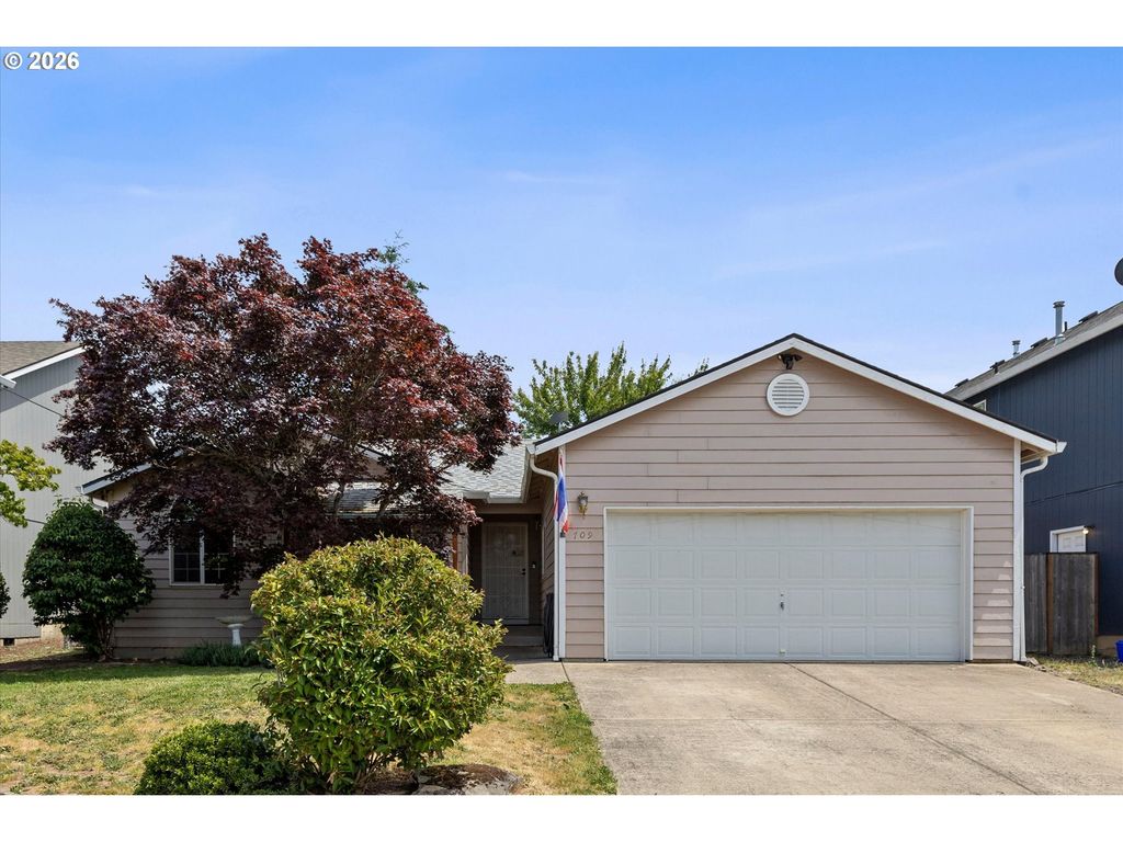 709 TOLIVER Dr, Molalla, OR 97038