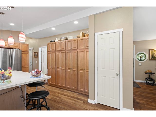 69323 WILDWOOD Rd, North Bend, OR 97459