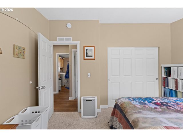 69323 WILDWOOD Rd, North Bend, OR 97459