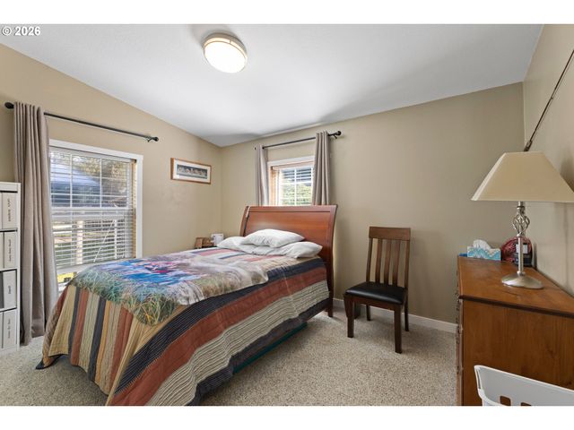 69323 WILDWOOD Rd, North Bend, OR 97459