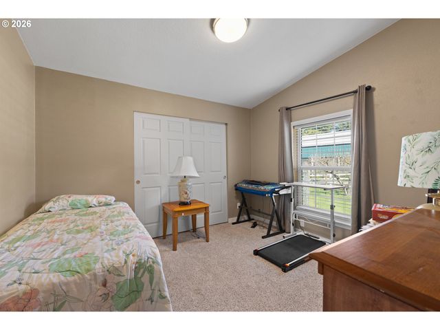 69323 WILDWOOD Rd, North Bend, OR 97459