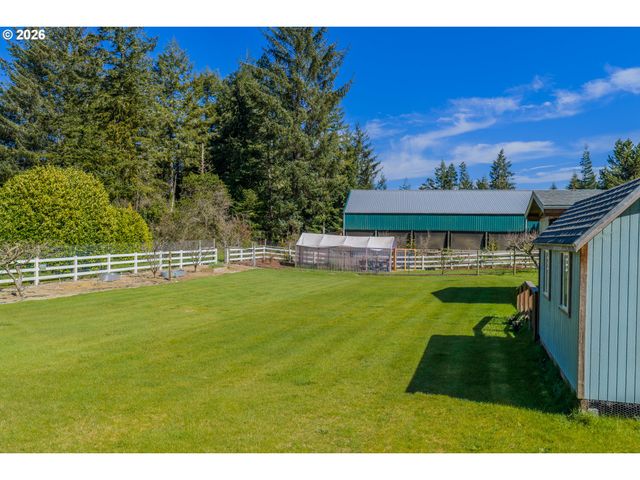 69323 WILDWOOD Rd, North Bend, OR 97459