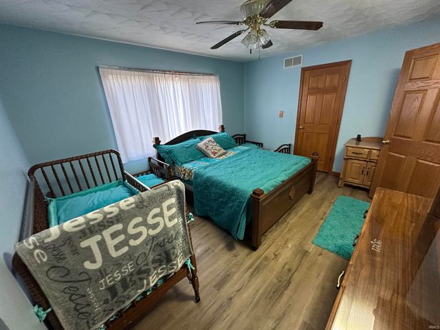 111 W Everton Road, Connersville, IN 47331