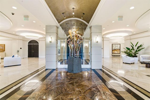 5823 BOWEN DANIEL DRIVE 702, Tampa, FL 33616