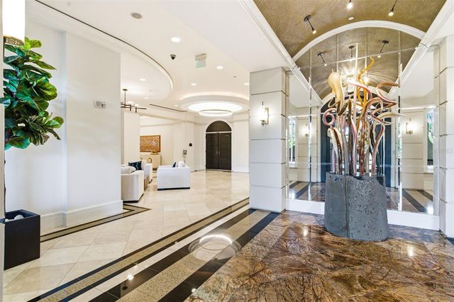 5823 BOWEN DANIEL DRIVE 702, Tampa, FL 33616