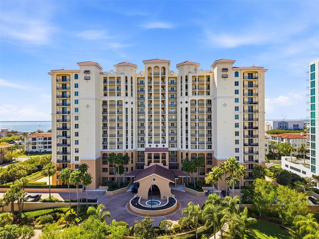 5823 BOWEN DANIEL DRIVE 702, Tampa, FL 33616