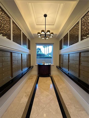 5823 BOWEN DANIEL DRIVE 702, Tampa, FL 33616