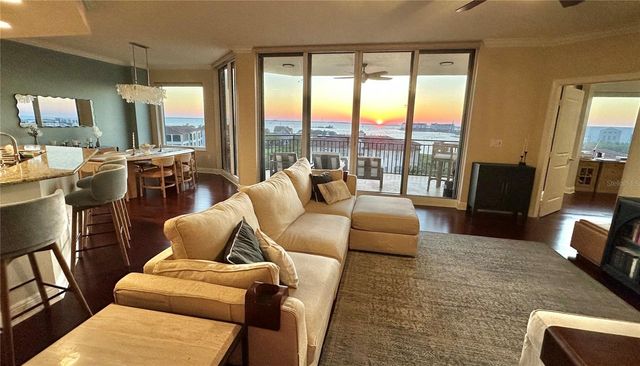 5823 BOWEN DANIEL DRIVE 702, Tampa, FL 33616