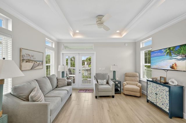 300 NE Coastal Drive, Jensen Beach, FL 34957