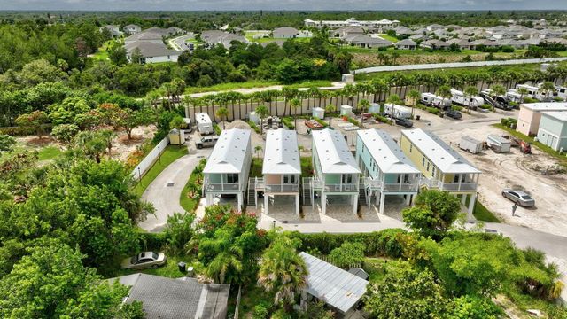 300 NE Coastal Drive, Jensen Beach, FL 34957
