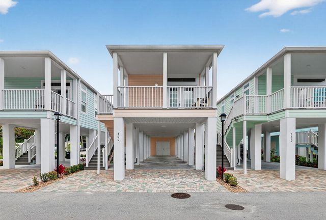 300 NE Coastal Drive, Jensen Beach, FL 34957