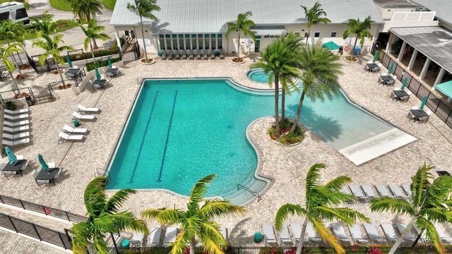 300 NE Coastal Drive, Jensen Beach, FL 34957