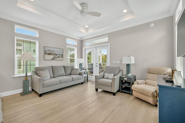 300 NE Coastal Drive, Jensen Beach, FL 34957