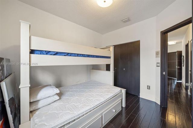 10794 NW 70th St, Doral, FL 33178