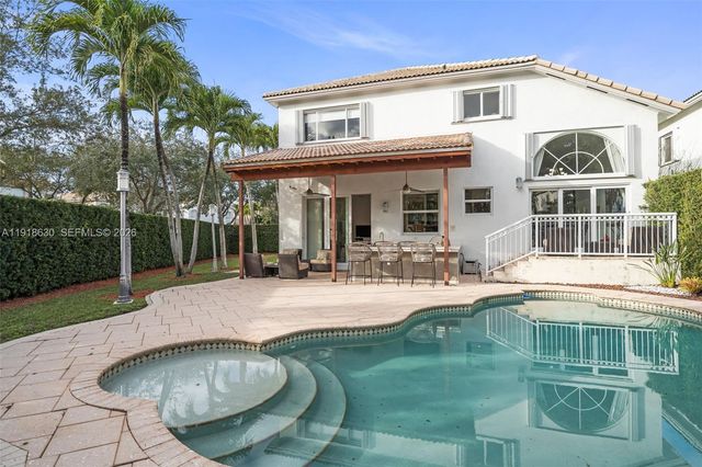 10794 NW 70th St, Doral, FL 33178