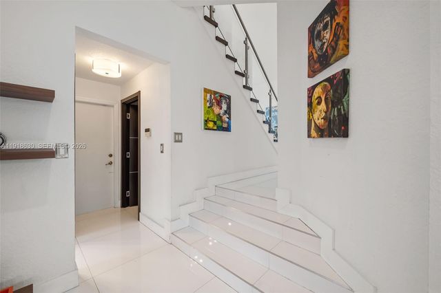 10794 NW 70th St, Doral, FL 33178