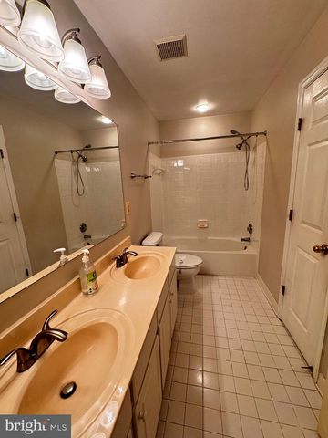 13 FIRE PRINCESS CT, Rockville, MD 20850