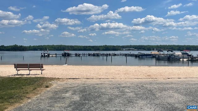 698 WINDWOOD COVES BLVD, Mineral, VA 23117