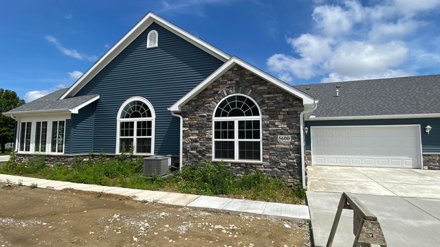 5600 Fountain Circle, Winfield, IN 46307