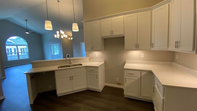 5600 Fountain Circle, Winfield, IN 46307
