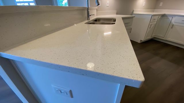 5600 Fountain Circle, Winfield, IN 46307
