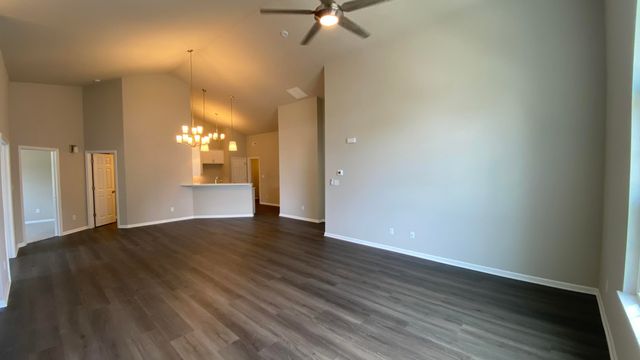 5600 Fountain Circle, Winfield, IN 46307