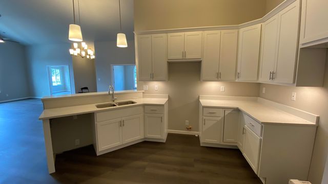 5600 Fountain Circle, Winfield, IN 46307