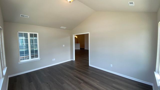 5600 Fountain Circle, Winfield, IN 46307