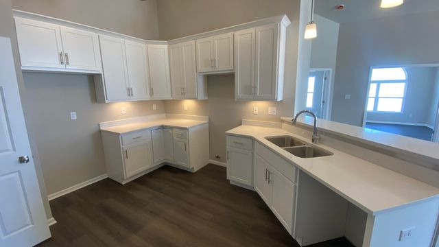 5600 Fountain Circle, Winfield, IN 46307