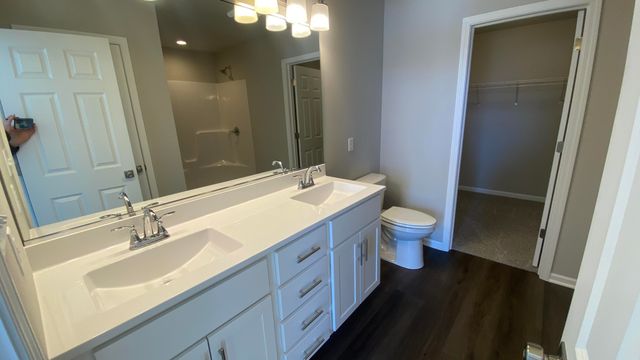 5600 Fountain Circle, Winfield, IN 46307