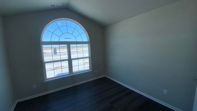5600 Fountain Circle, Winfield, IN 46307