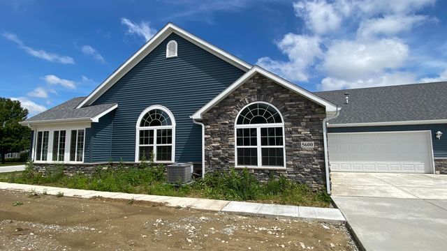 5600 Fountain Circle, Winfield, IN 46307