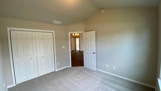 5600 Fountain Circle, Winfield, IN 46307