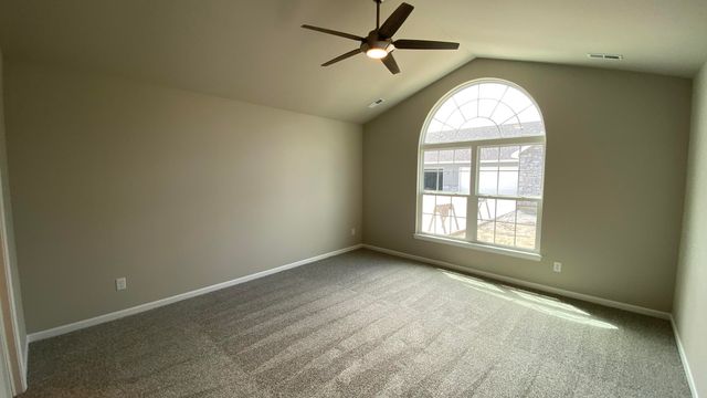 5600 Fountain Circle, Winfield, IN 46307