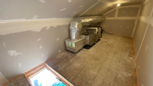 5600 Fountain Circle, Winfield, IN 46307