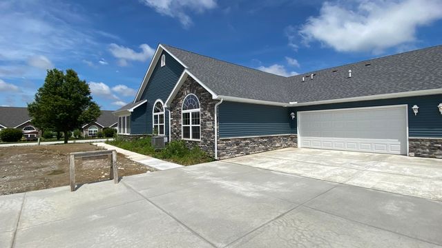 5600 Fountain Circle, Winfield, IN 46307