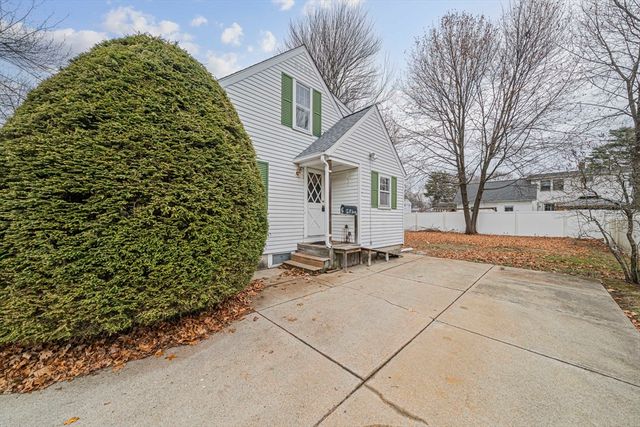 13 Washington Ave, Ashland, MA 01721